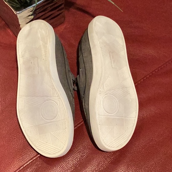 NWT Sonoma boat shoe - Picture 3 of 4